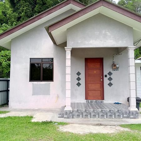 Homestay Idaman B B With 2 Room Aircond 2 Quen Bed And Not Sharing Room -Privacy 쿠알라트렝가누 외부 사진