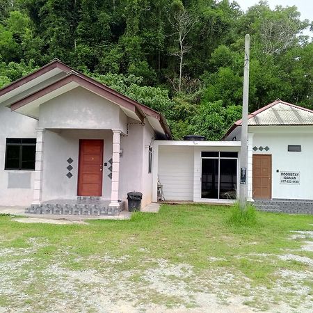 Homestay Idaman B B With 2 Room Aircond 2 Quen Bed And Not Sharing Room -Privacy 쿠알라트렝가누 외부 사진