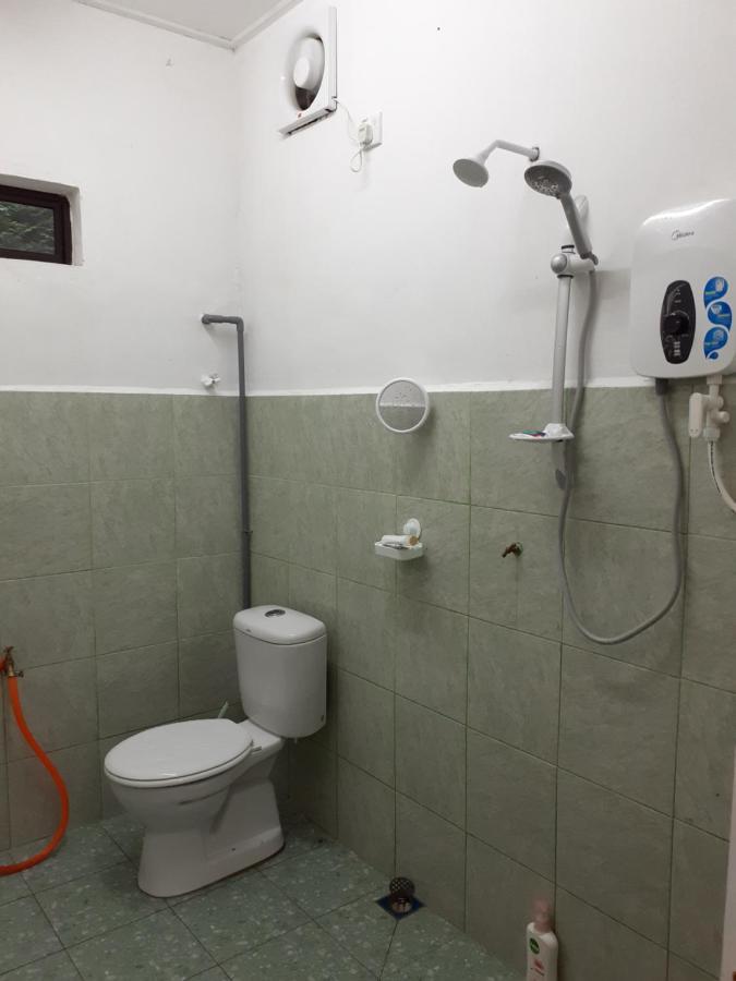 Homestay Idaman B B With 2 Room Aircond 2 Quen Bed And Not Sharing Room -Privacy 쿠알라트렝가누 외부 사진